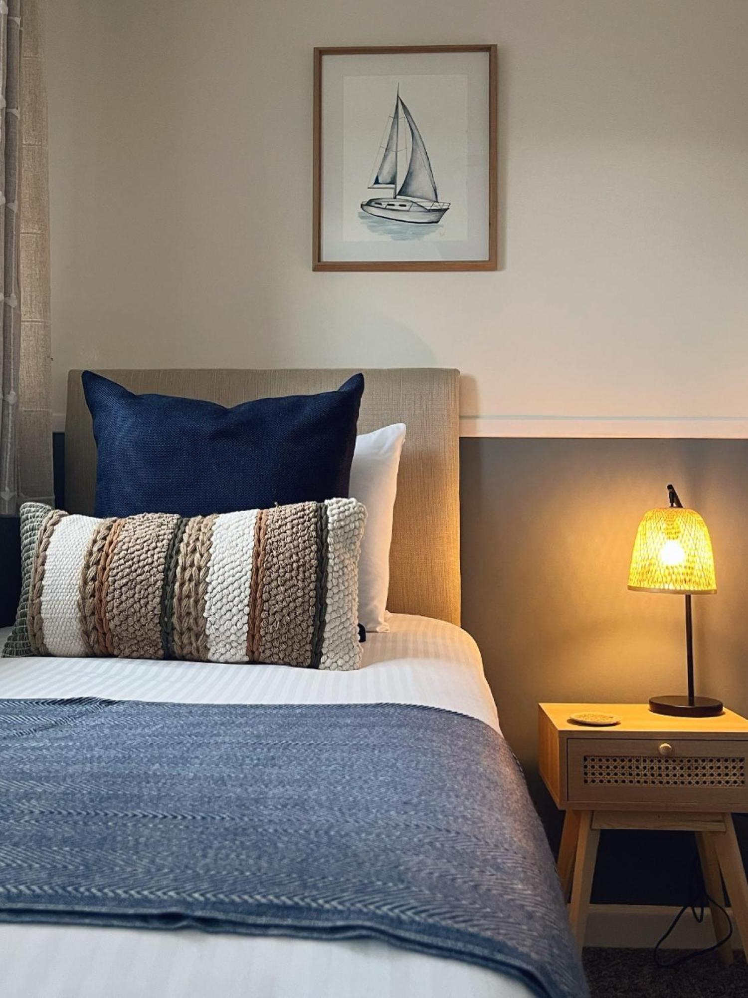 Inn For All Seasons Redruth Esterno foto